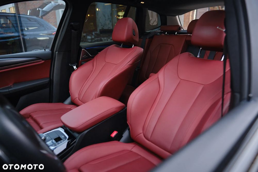 BMW X3 xDrive30i - 33