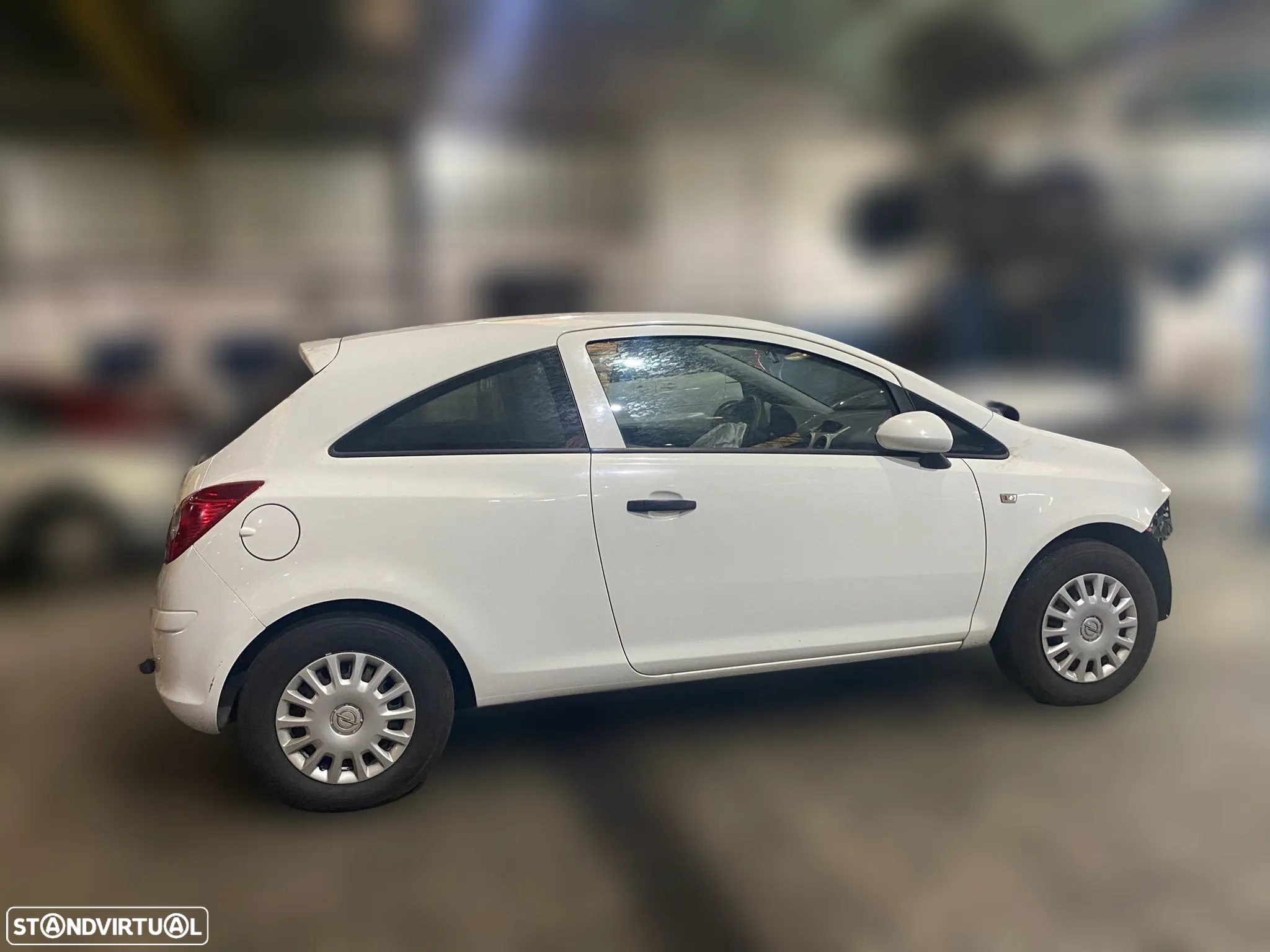 Opel Corsa CDTI Van de 2010 para peças - 3