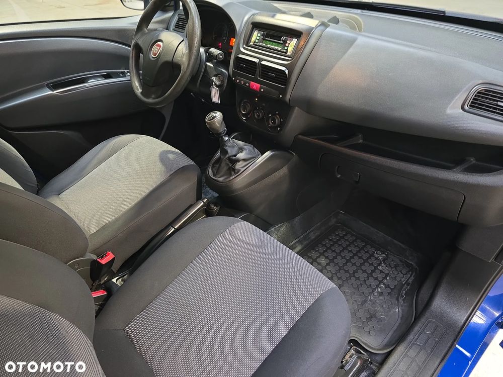 Fiat DOBLO - 17