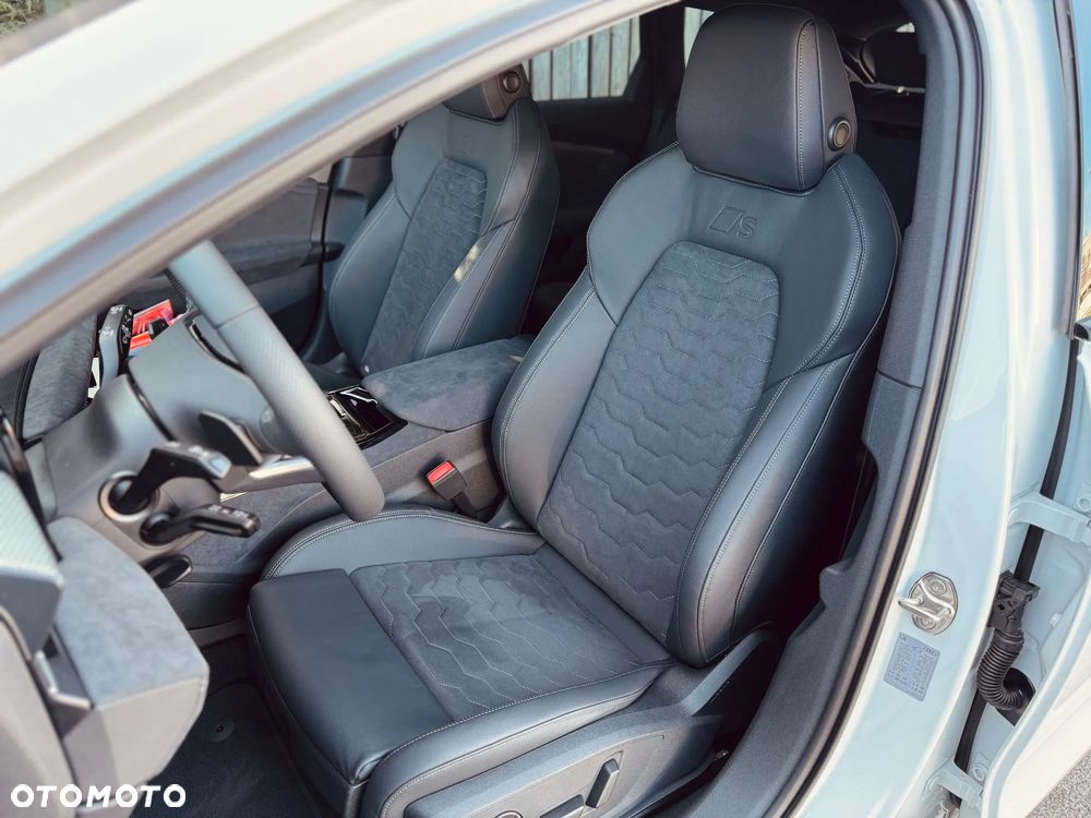 Audi A6 Avant e-tron - 37