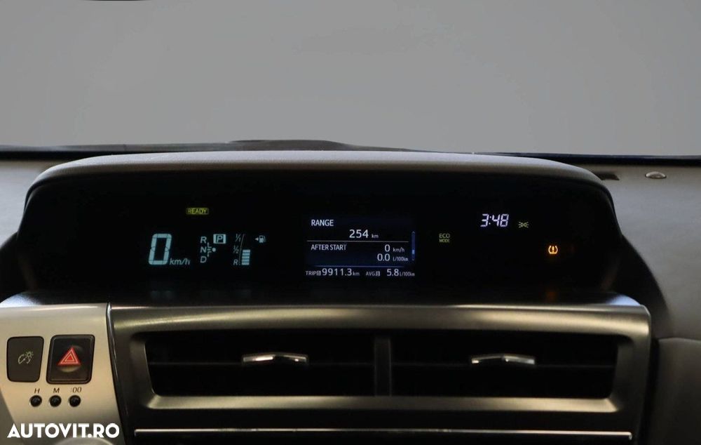 TOYOTA Prius 2020 — imagine 11