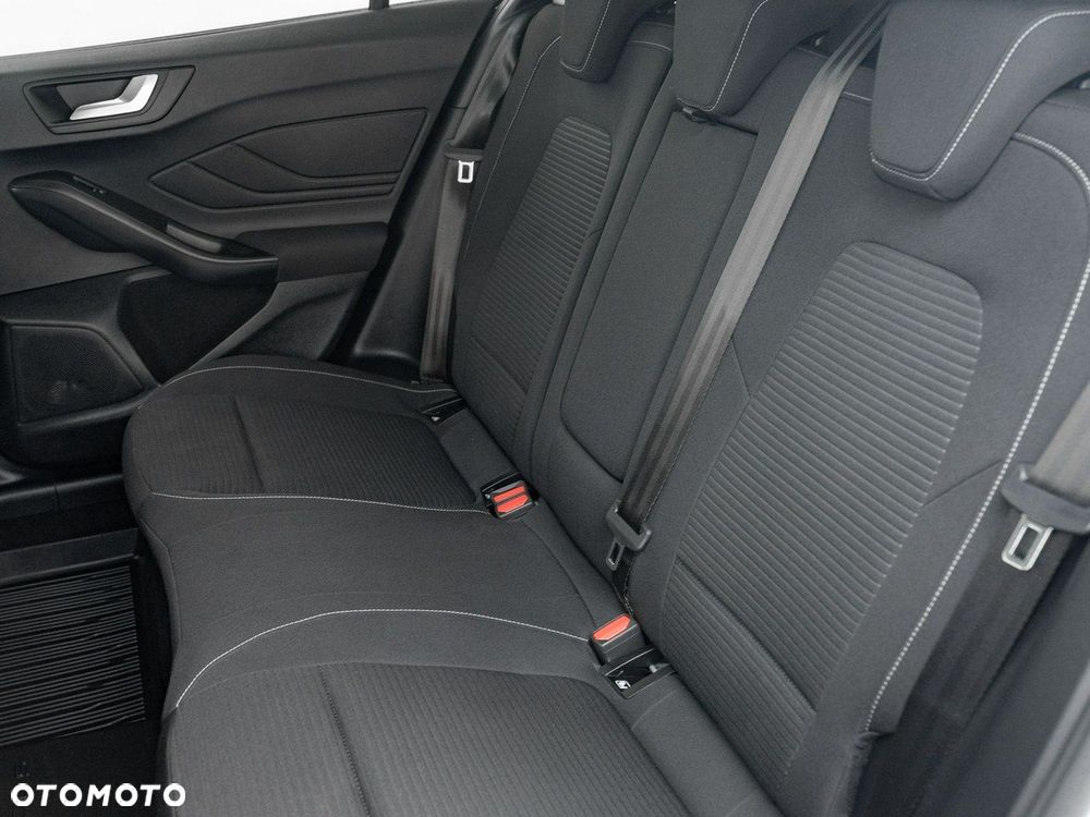 Ford Focus - 27