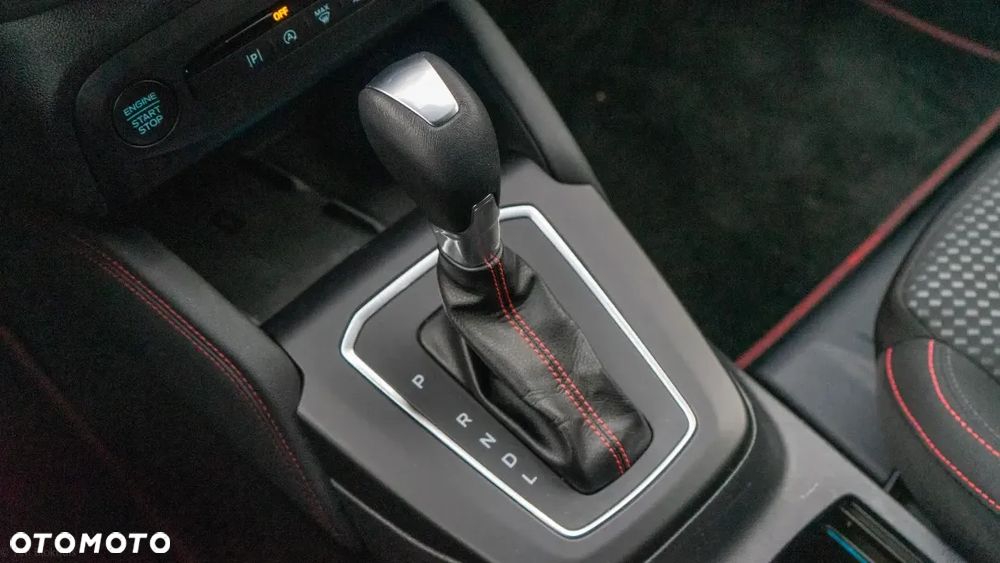 Ford Focus 1.0 EcoBoost mHEV ST-Line X - 8