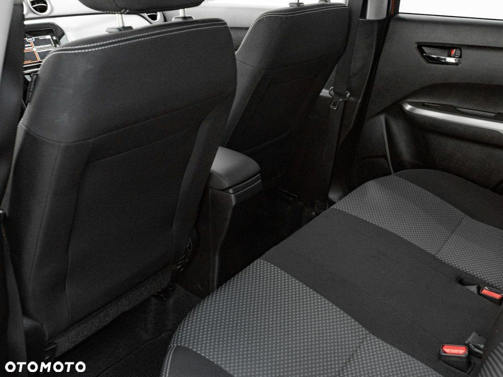 Suzuki Vitara - 23