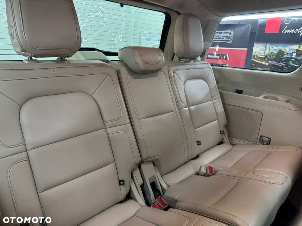 Lincoln Navigator - 13