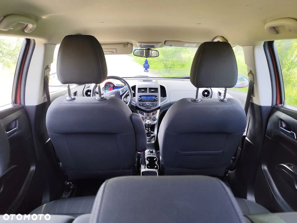 Chevrolet Aveo 1.6 LTZ - 21