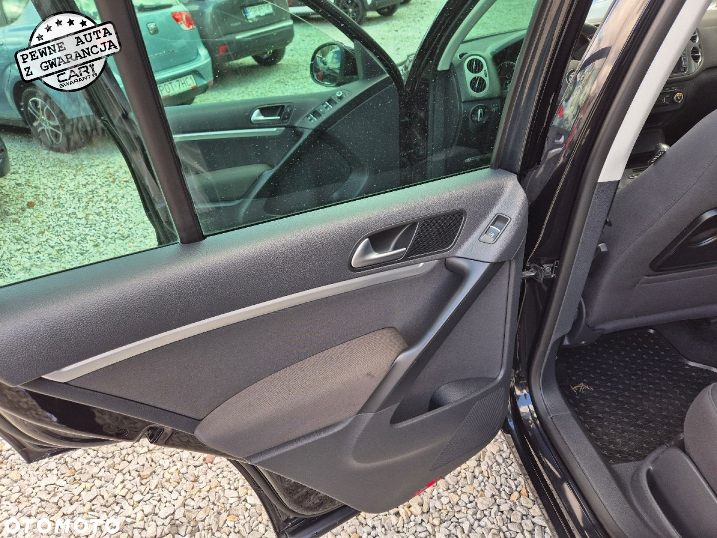 Volkswagen Tiguan - 12