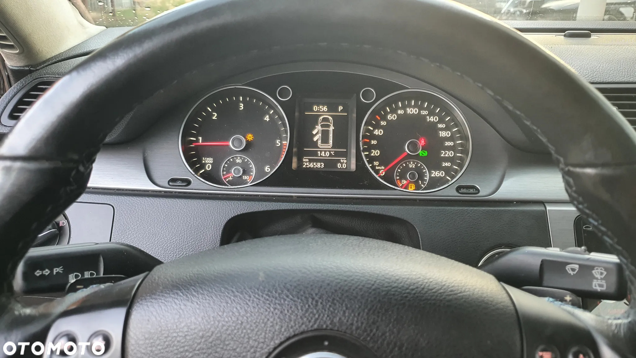 Volkswagen Passat 2.0 TDI Comfortline DSG - 4