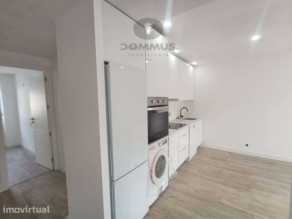 Apartamento T3 Totalmente Remodelado em Odivelas - Grande imagem: 2/22