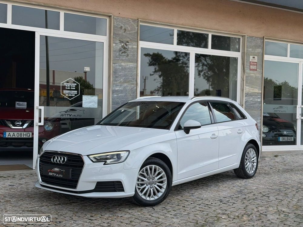 Audi A3 Sportback 1.6 TDI Design S tronic - 12