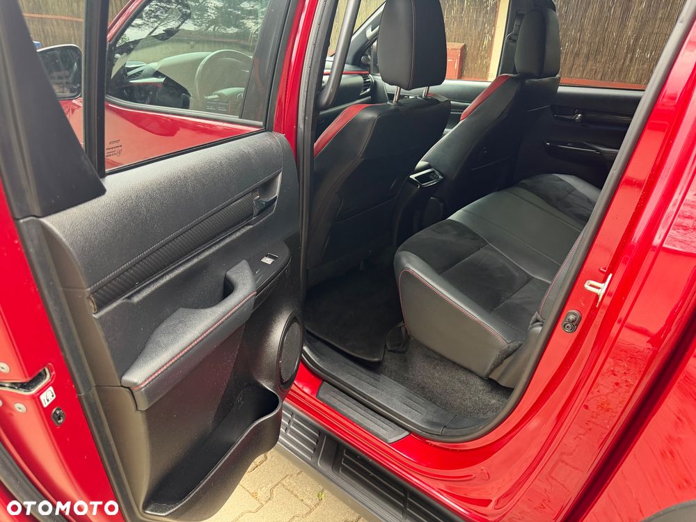 Toyota Hilux 2.8 D-4D Double Cab GR Sport II 4x4 - 16