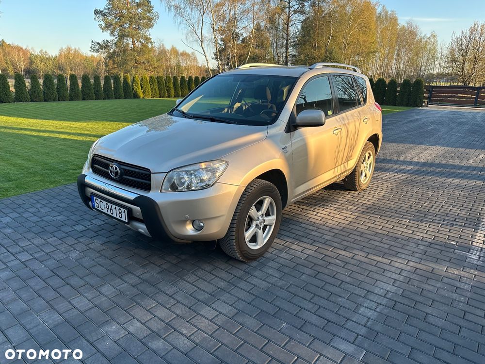 Toyota RAV4 2.2 D-4D Prestige - 1