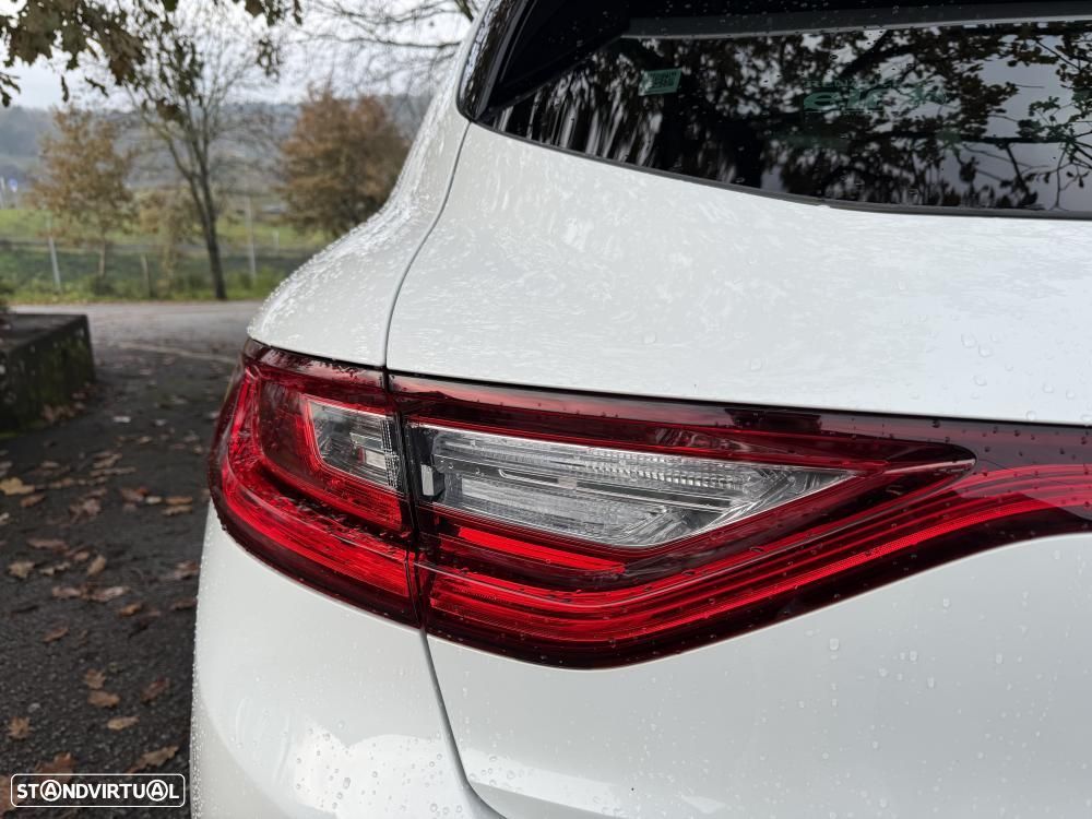 Renault Mégane ENERGY TCe 140 EDC GT-LINE - 14