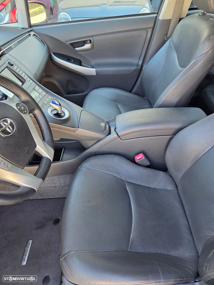 Toyota Prius - 21