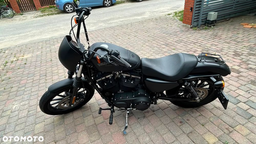 Harley-Davidson Sportster Iron 883 - 3