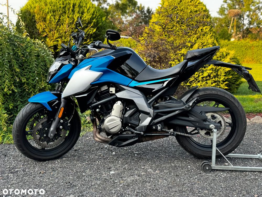 CFMoto 650 MT - 16