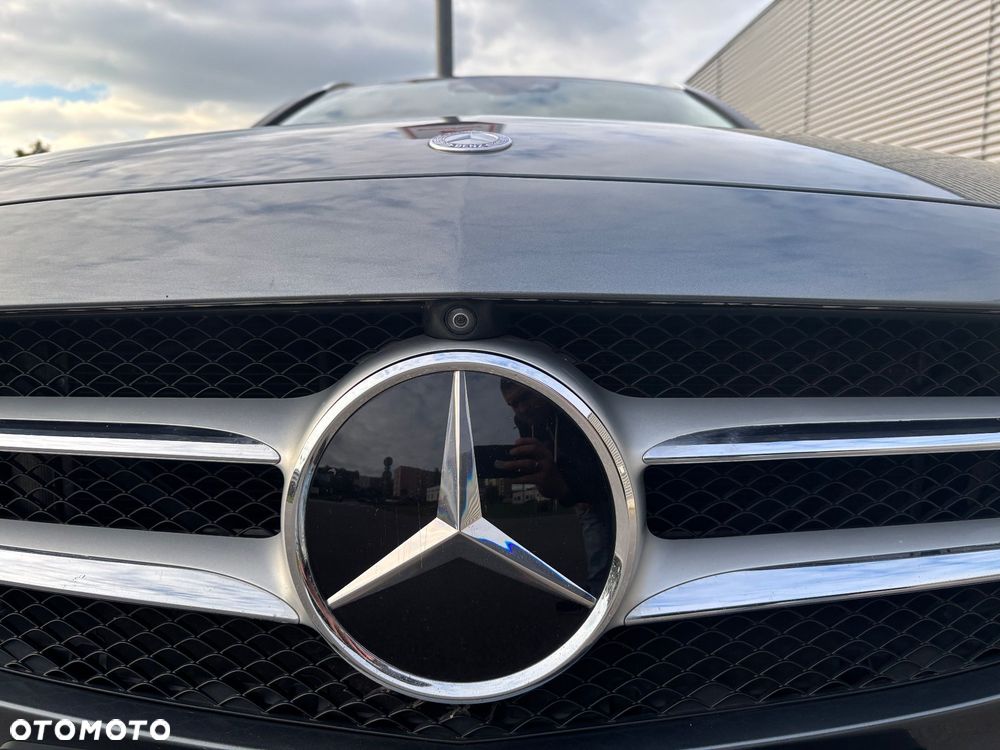 Mercedes-Benz Klasa C 250 7G-TRONIC - 32