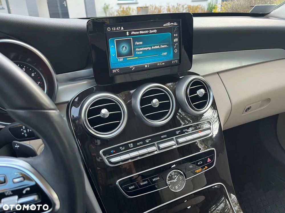 Mercedes-Benz Klasa C 300 4Matic 9G-TRONIC Exclusive - 27