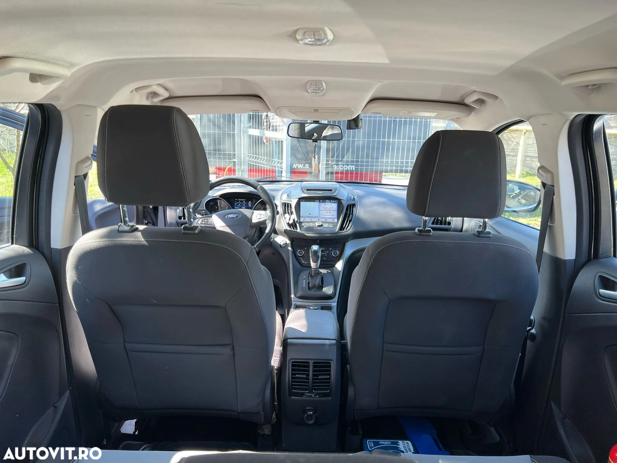 Ford Kuga - 8