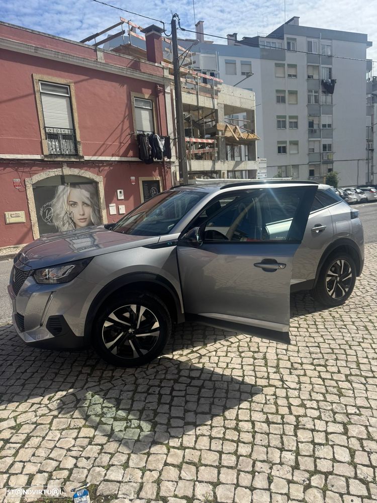 Peugeot e-2008 50 kWh Allure - 4