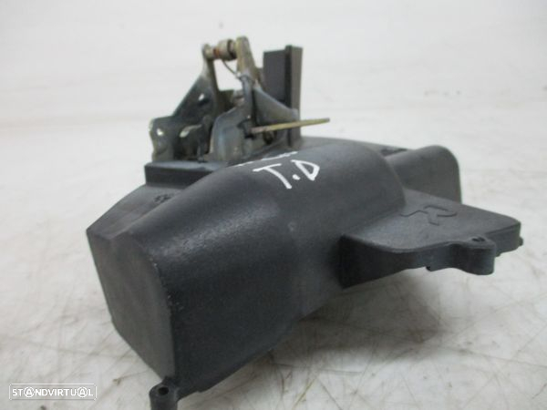 Fecho Porta Tras Dto Mercedes-Benz E-Class (W210) - 2