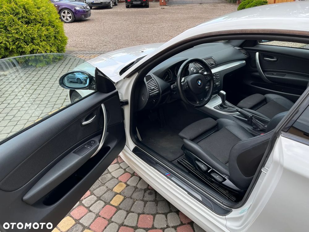 BMW Seria 1 123d DPF Edition Sport - 9