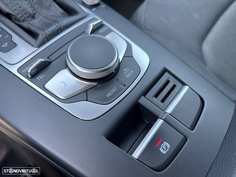 Audi A3 Sportback 1.6 TDI S tronic design - 12