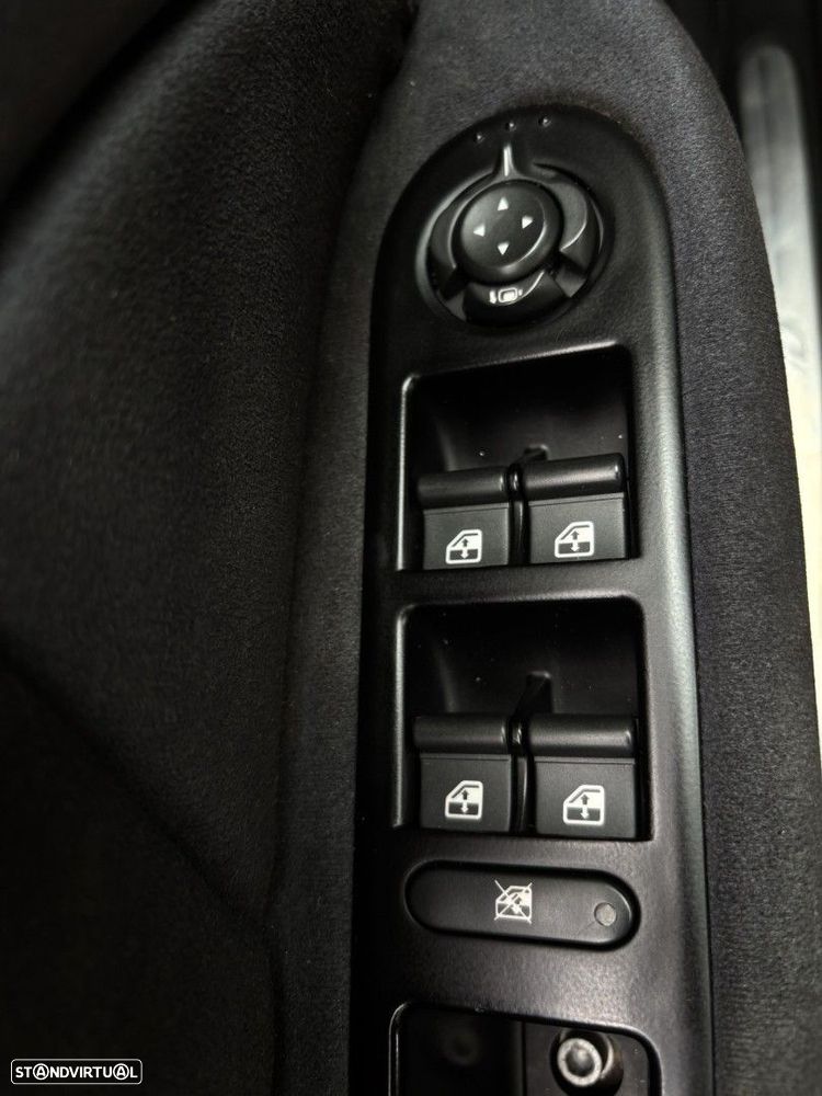 Alfa Romeo 159 1.9 JTD 16V Distinctive - 18