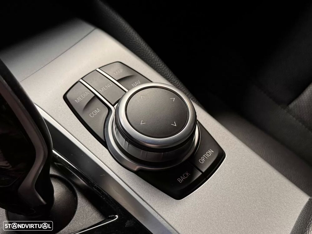 BMW 530 e Aut. Luxury Line - 27