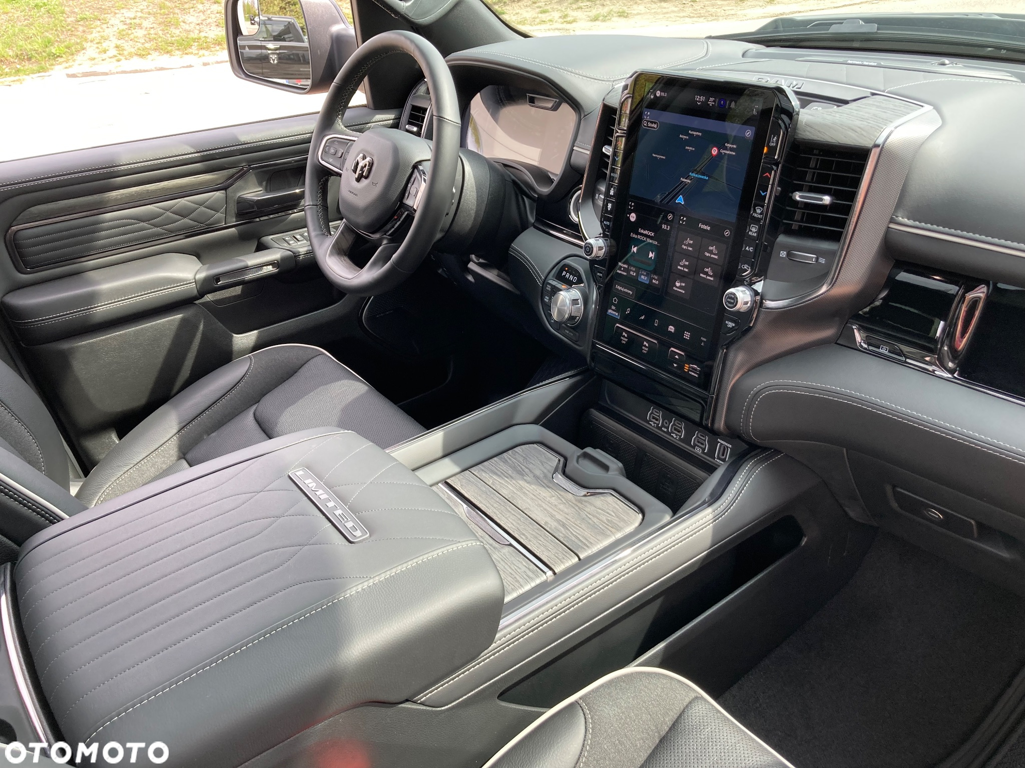 Dodge RAM 1500 5.7 4x4 - 24