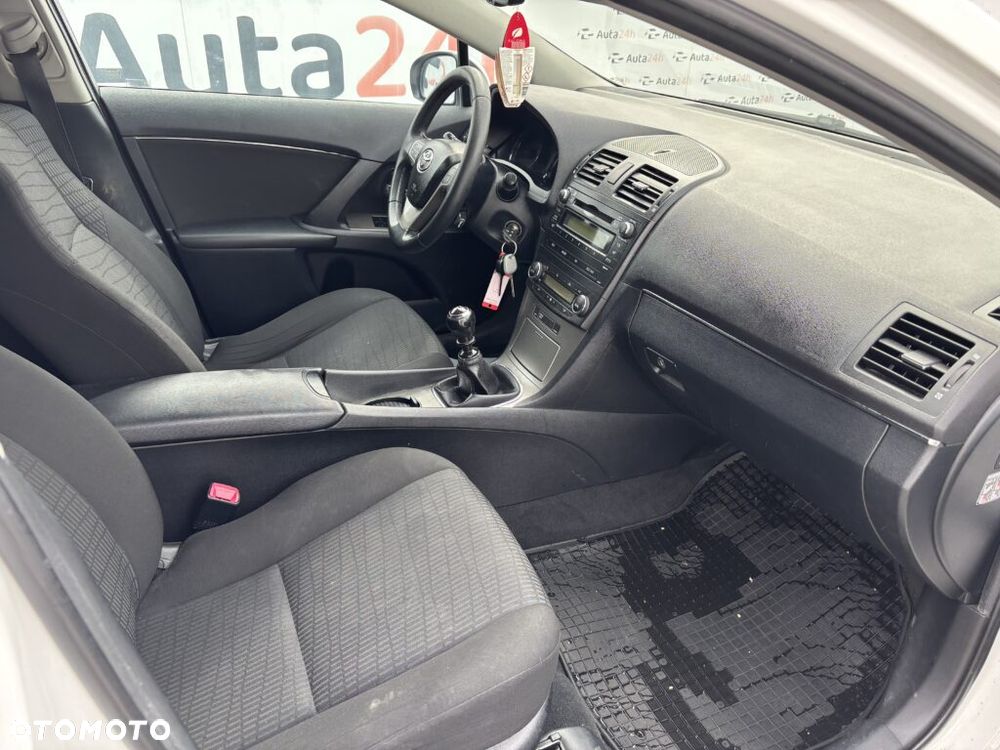 Toyota Avensis 2.0 D-4D Sol - 10