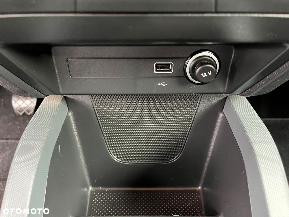 Skoda Fabia 1.0 MPI Cool Plus - 15