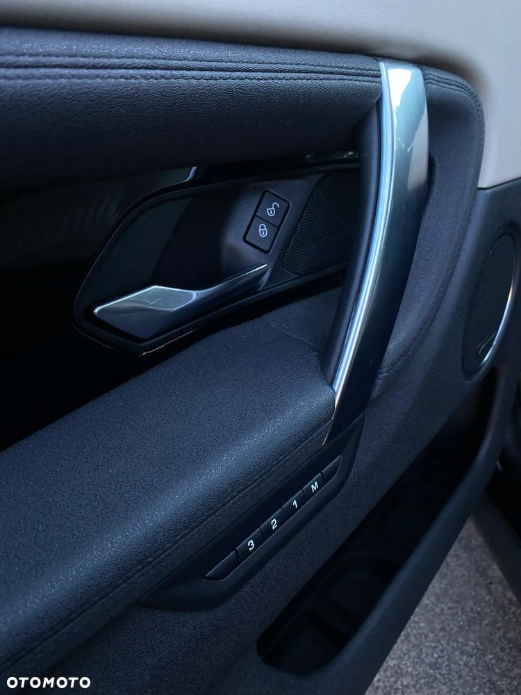 Land Rover Discovery Sport P250 SE - 19