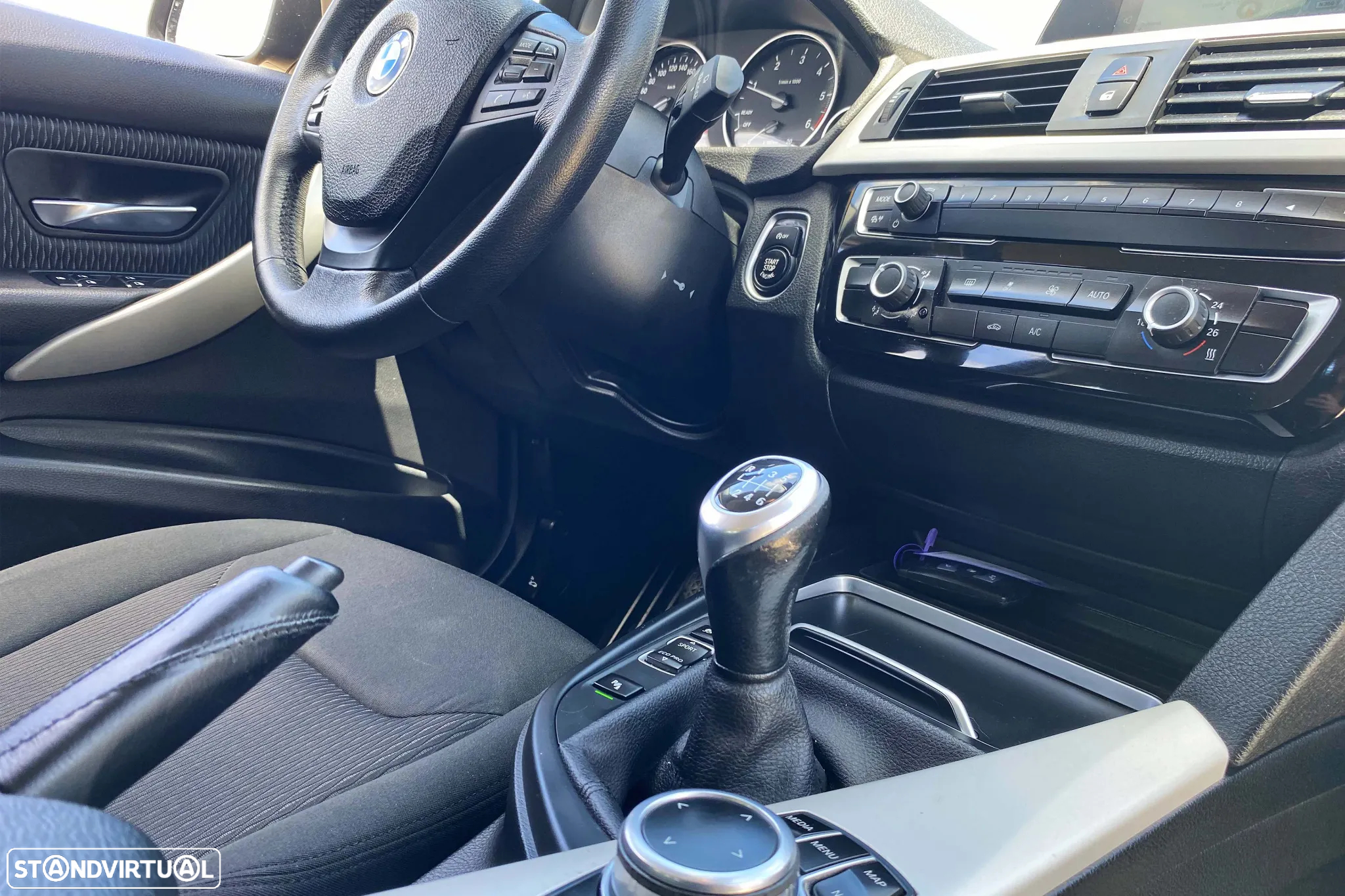 BMW 318 d Touring - 19