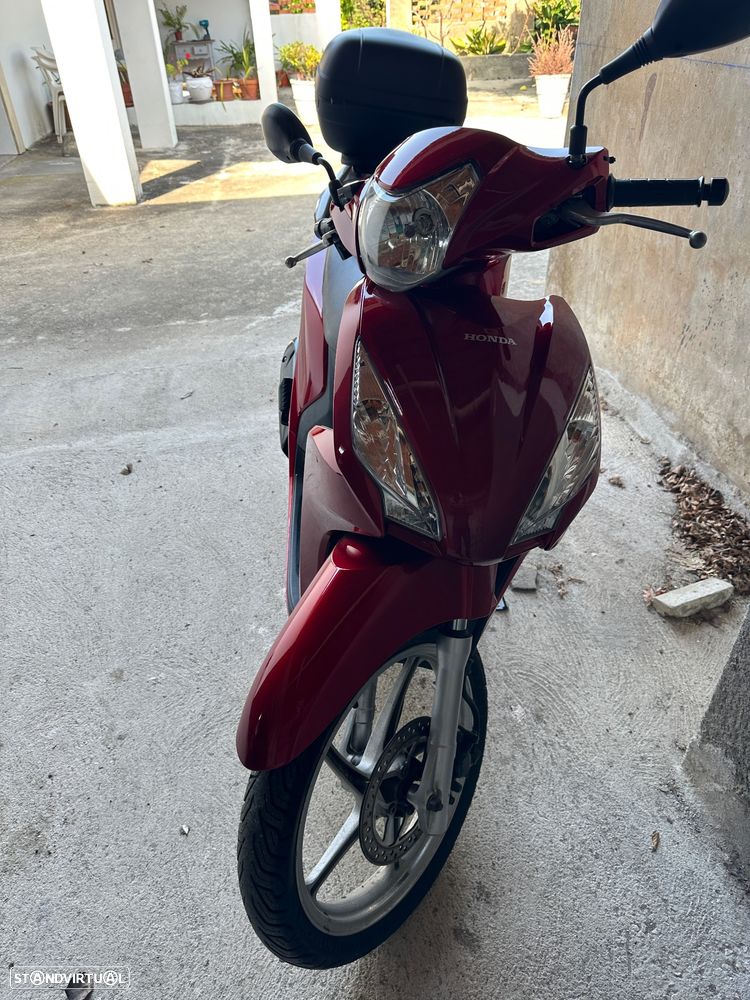 Honda Vision Euro 4 - 8