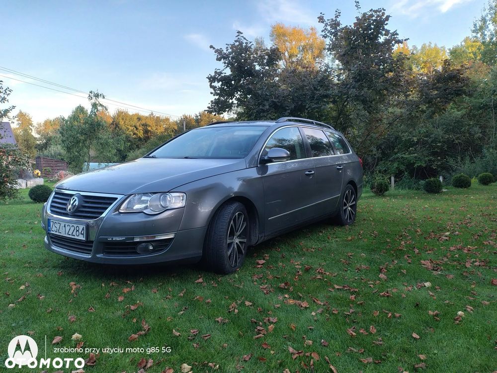 Volkswagen Passat - 1