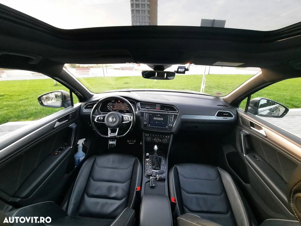 Volkswagen Tiguan - 11