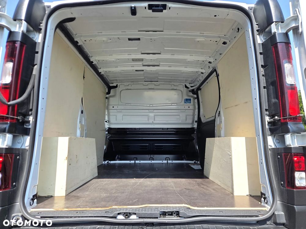 Renault TRAFIC - 10
