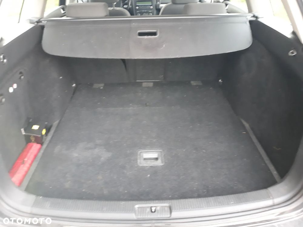 Volkswagen Golf 1.9 TDI Comfortline DSG - 5