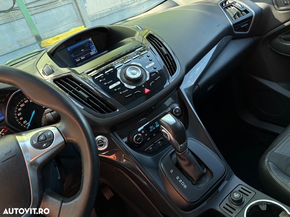 Ford Kuga - 11