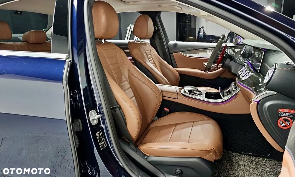 Mercedes-Benz Klasa E - 9