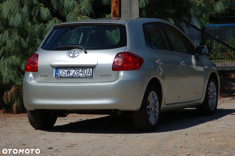 Toyota Auris 1.33 VVT-i Premium - 25