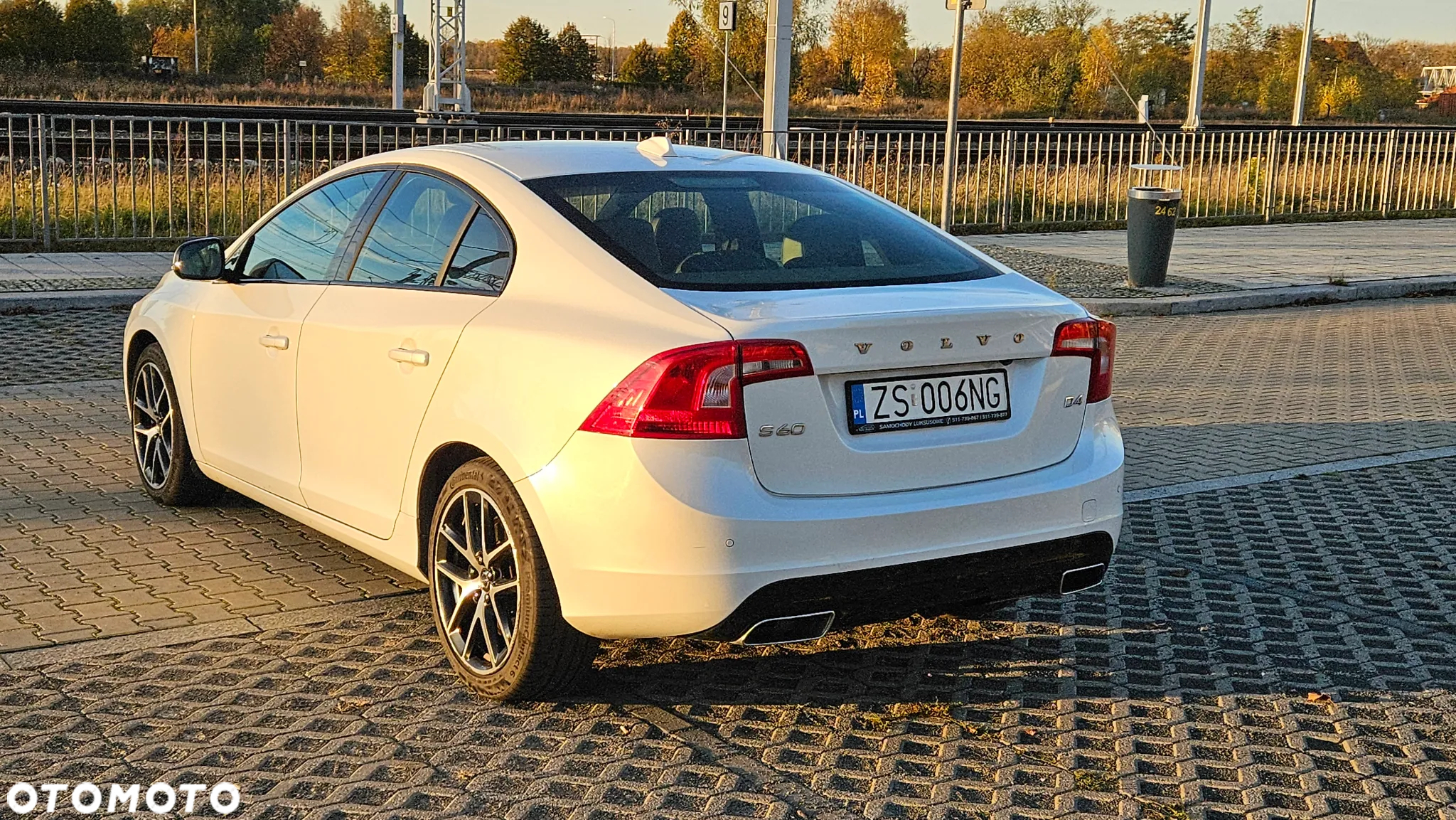 Volvo S60 D4 Summum - 10