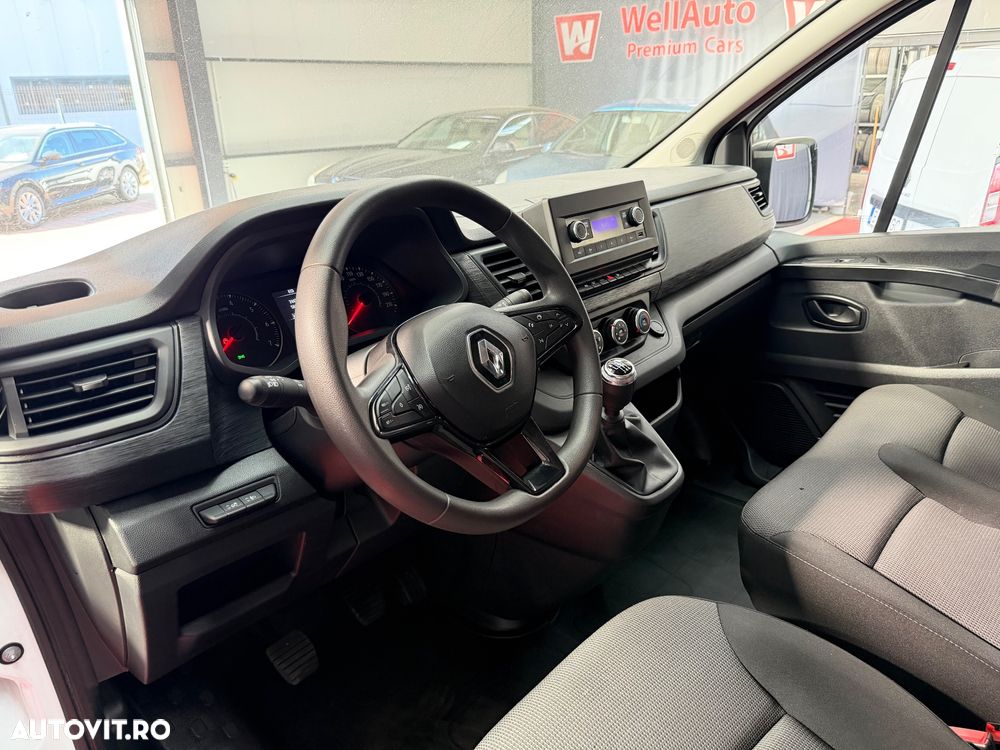 Renault Trafic - 10