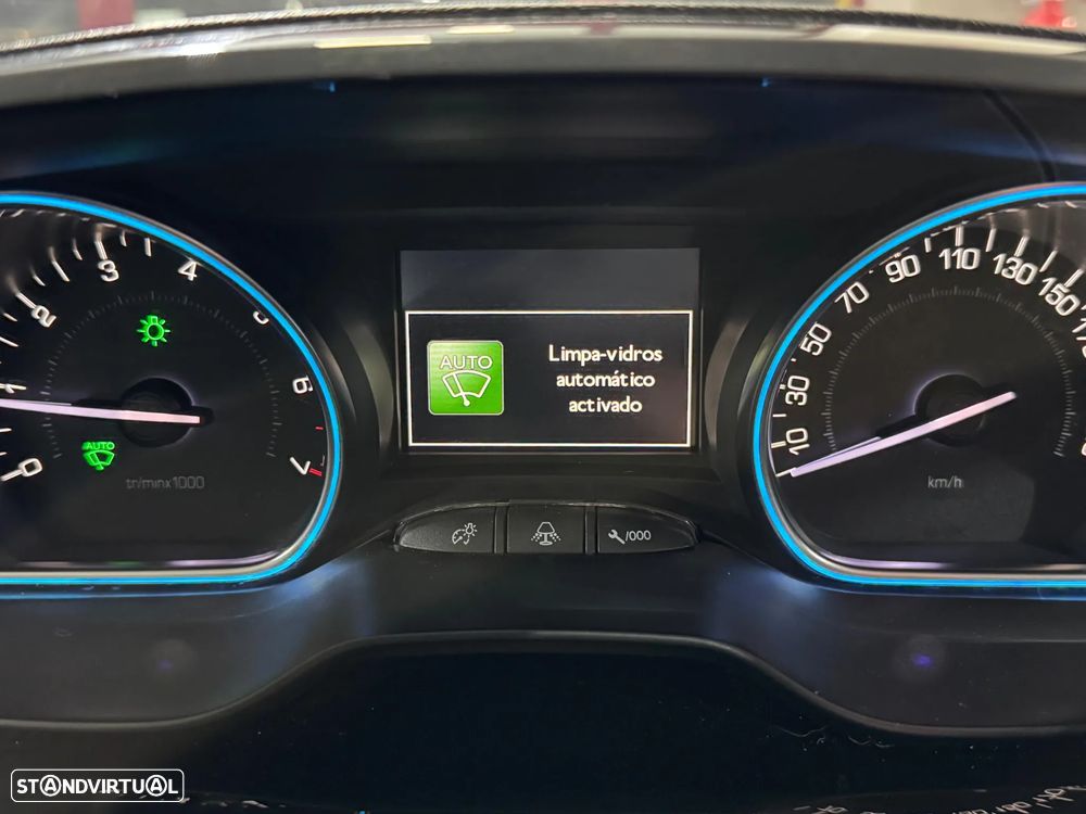 Peugeot 2008 PureTech 110 Stop&Start Allure - 12