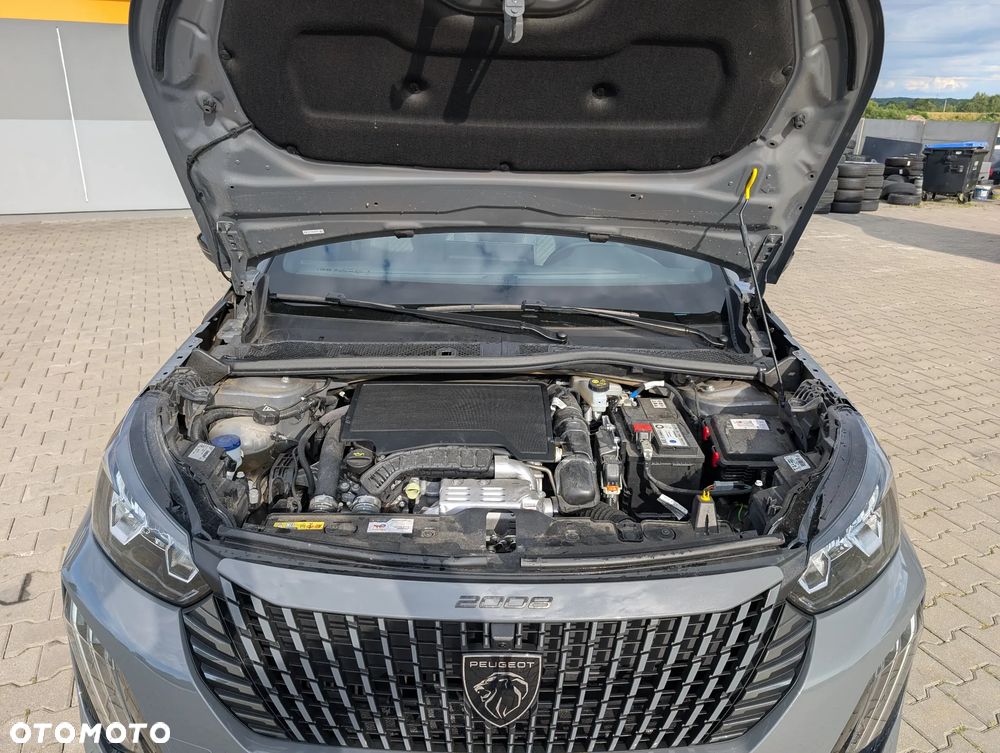 Peugeot 2008 PureTech 130 EAT8 Allure - 21