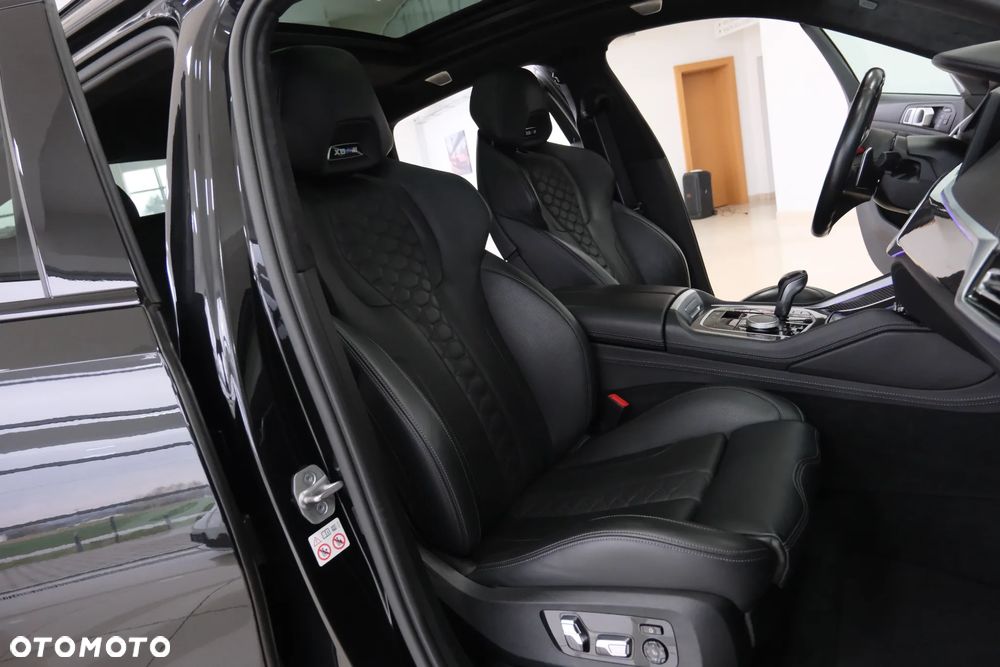 BMW X6M - 36