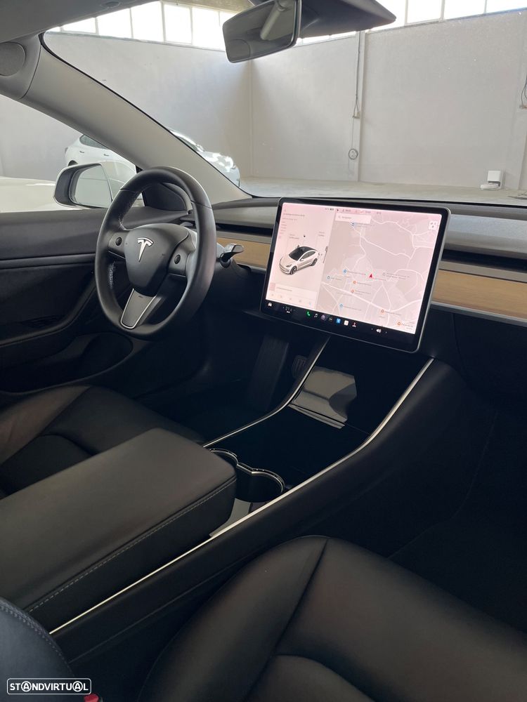 Tesla Model 3 Standard Range Plus RWD - 3