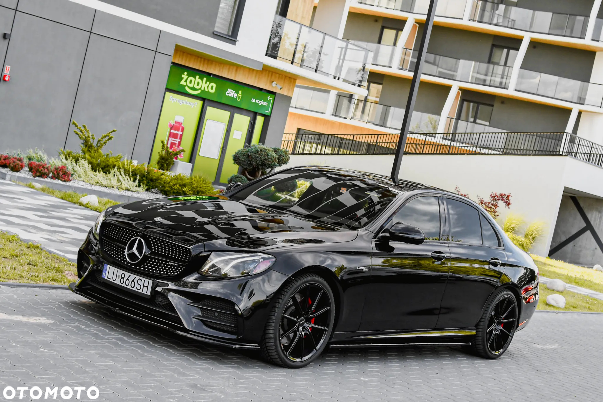 Mercedes-Benz Klasa E AMG 53 Coupe 4-Matic+ 9G-TRONIC - 4