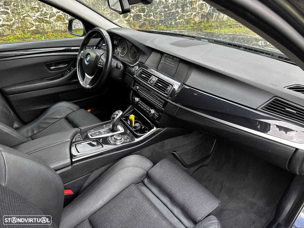 BMW 520 d Auto - 25